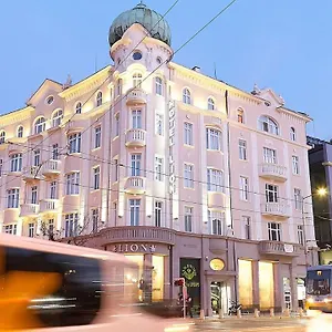 Lion Hotell